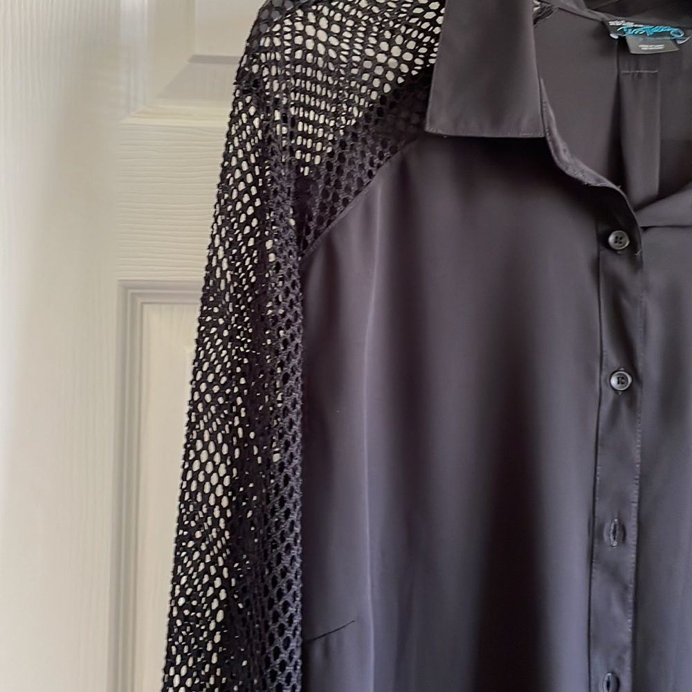 MBLM Tess Holliday Women’s Top - Picture 3 of 11